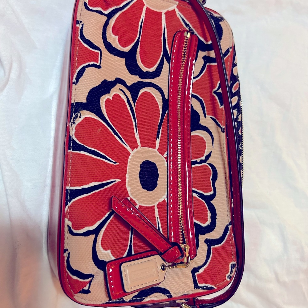 Coach poppy crossbody